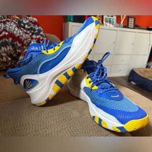 Curry Basketball Sneakers